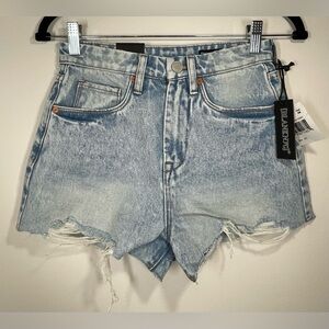 NWT BLANKNYC‎ The Reeve Ultra High-Rise Frayed Hem Light Denim Shorts Size 25
